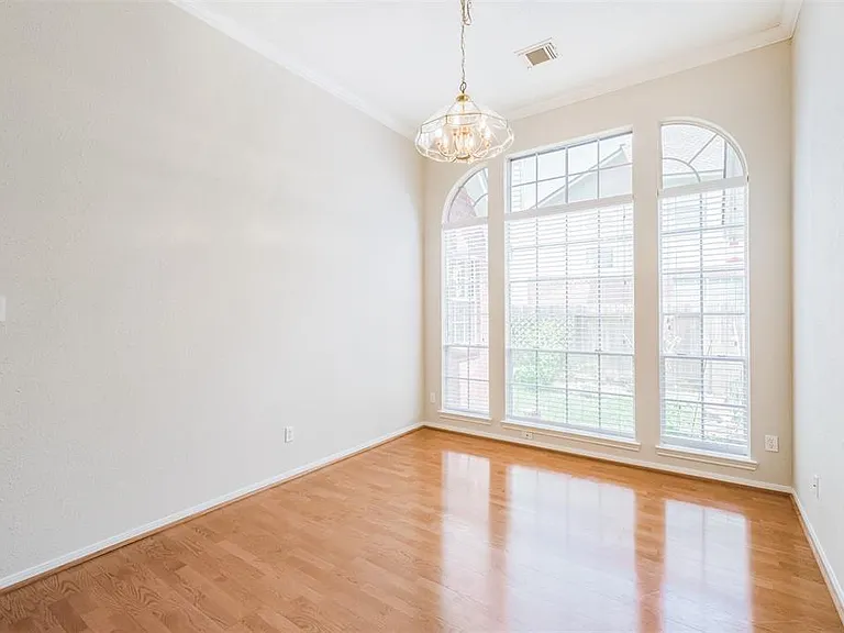 17218 Hamilwood Dr — Photo 4