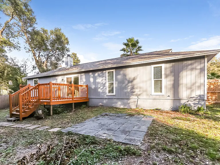 1548 Oak Ridge Dr W — Photo 16