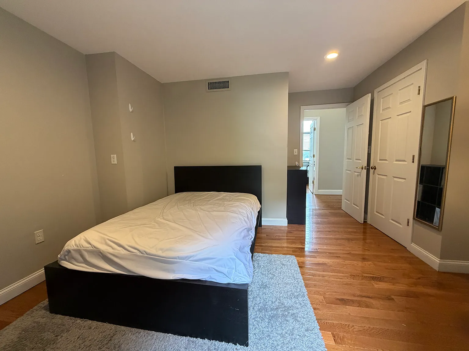 4 bed, 1700 sqft, $1,250 — Photo 3