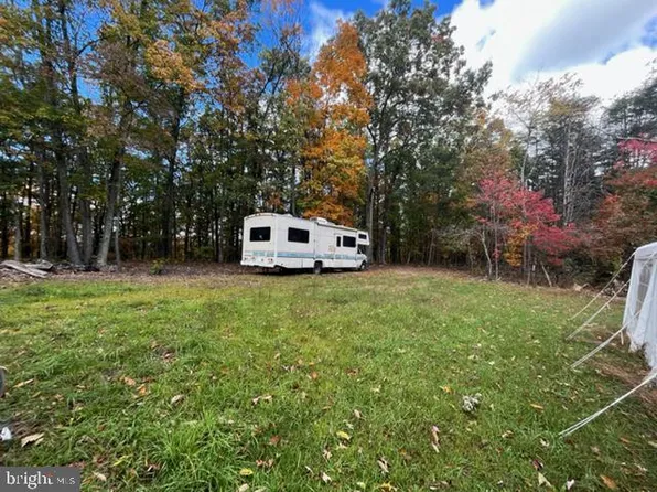 464 Belle Hollow Estates Rd, Augusta, WV 26704