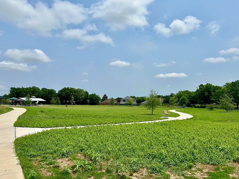 1109 Dexford Dr — Photo 34