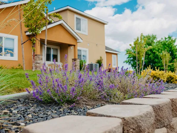 Rosencrans Apartment Homes