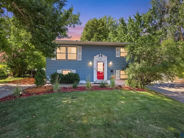 233 N Meyer Ln, Sioux Falls, SD 57103