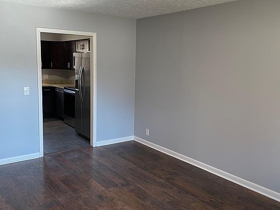 3rd image of 715 Virginia Ave