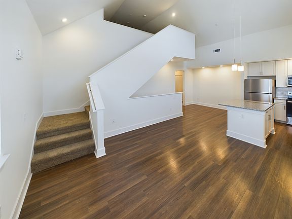 3rd image of 820 Wooden Way #15-202