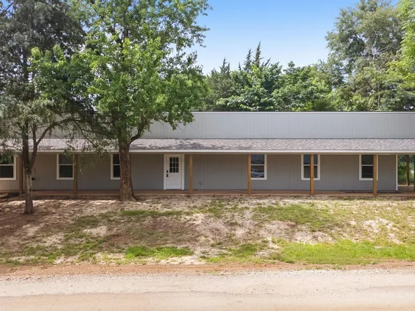 152 Royal Dr W, Bullard, TX 75757