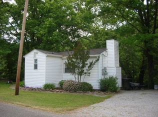 4763 W River Rd, Salem, VA 24153