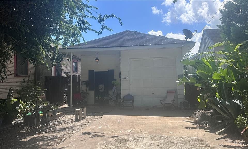 1st image of 359 Sala Ave