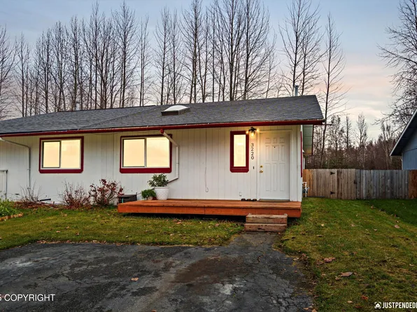 3220 Travis Ln, Anchorage, AK 99507