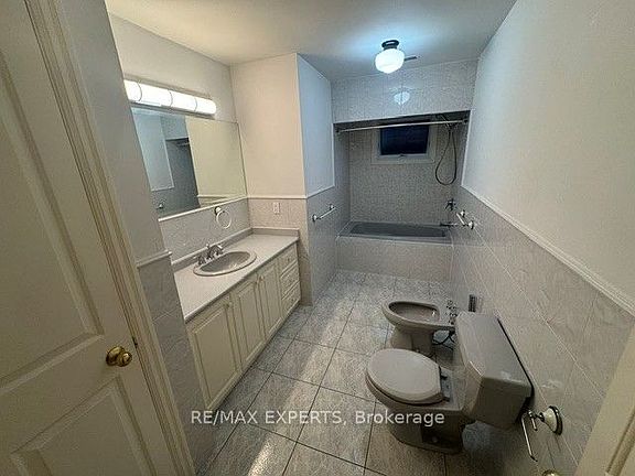 4th image of 273 Gary Dr