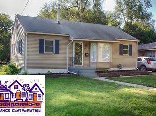 3834 40th St, Des Moines, IA 50310