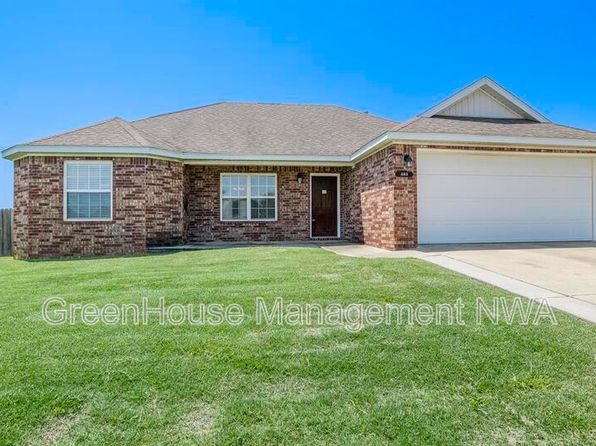 403 Cherry St, Pea Ridge, AR 72751