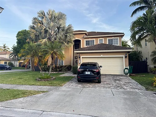8872 SW 208th Ter Photo 1