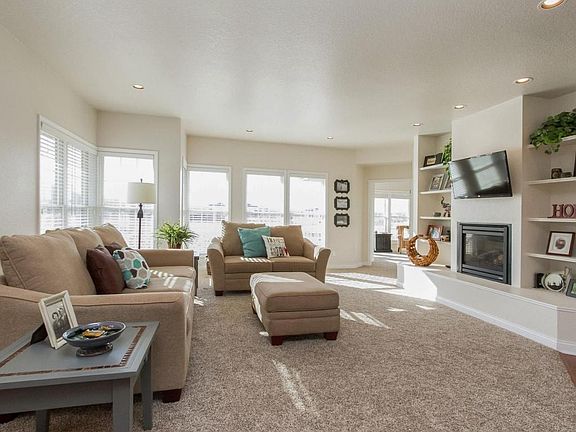 3rd image of 1505 Golden Aspen Dr