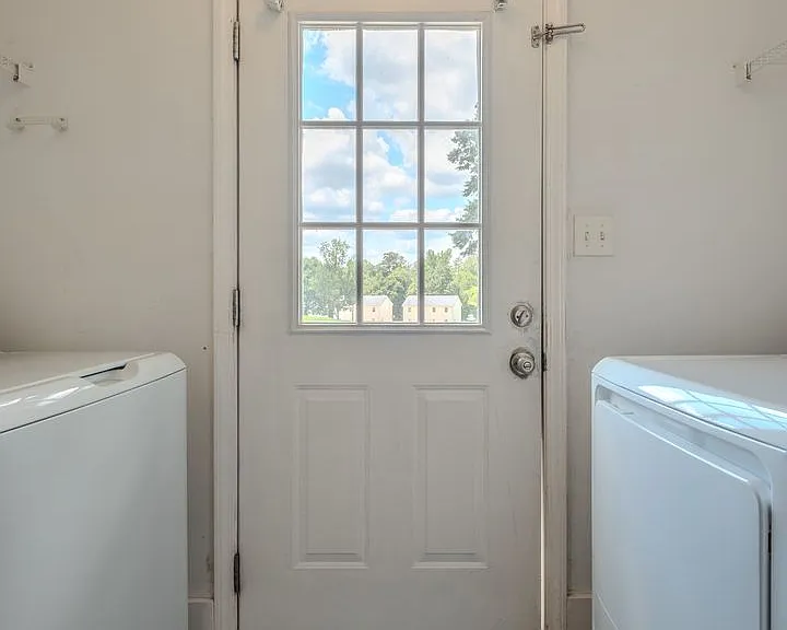 147 Westchester Cir — Photo 5
