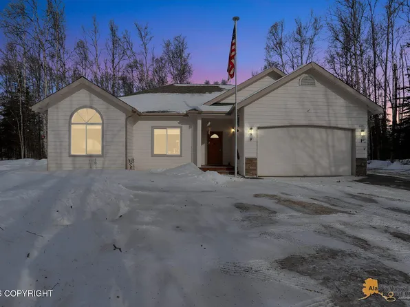 1115 W Sunrise Mountain Cir, Wasilla, AK 99654