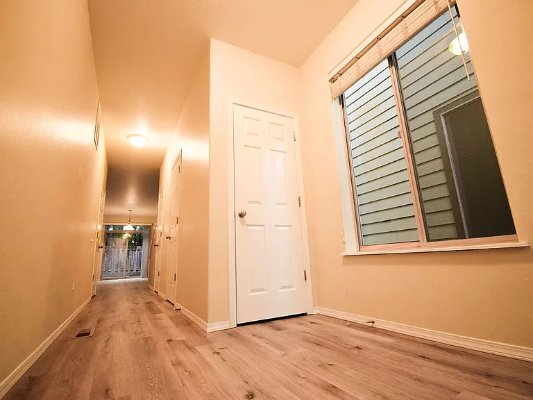 17461 SW Rose Petal Ln — Photo 4