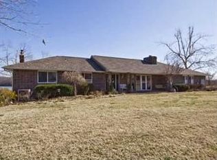 10784 Gram B Cir, Lowell, AR 72745