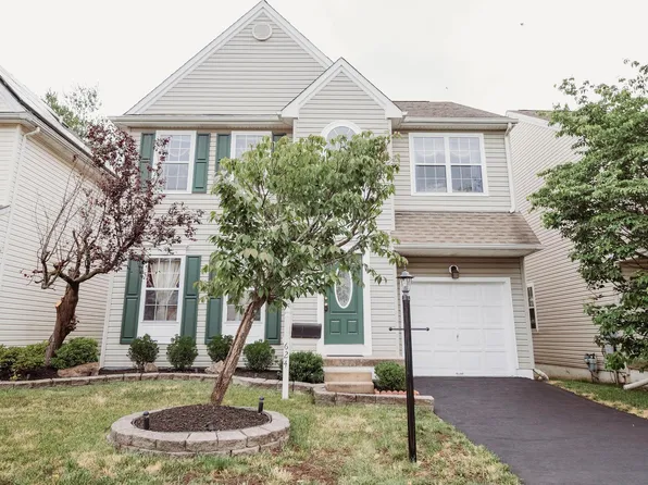 624 Cypress Ln, Morton, PA 19070