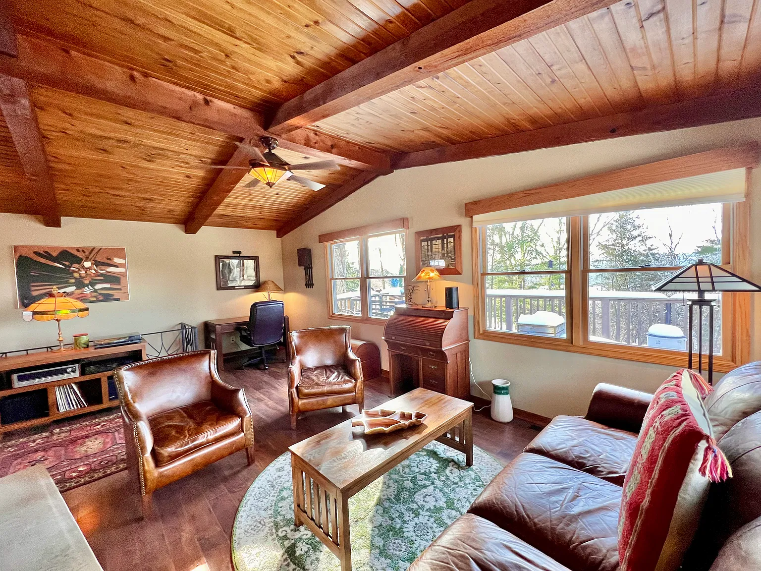 2 bed, 2.5 bath, 1850 sqft, $2,500 — Photo 3