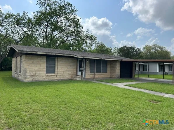 3107 Redwood Dr, Victoria, TX 77901