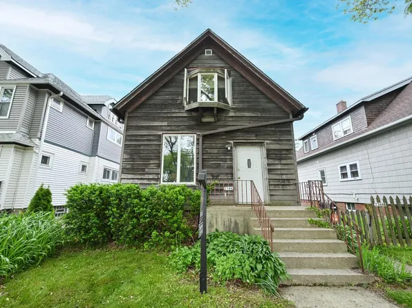 2366 North Bremen STREET #2366a, Milwaukee, WI 53212
