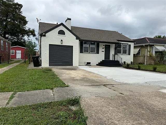 3 bed, 2.0 bath, 1320 sqft, $2,250 — Photo 3