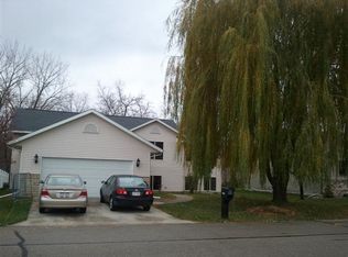 4523 El Camino Real Dr, La Crosse, WI 54601