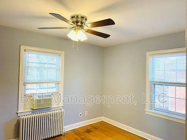 8408 Greenwood Ave #3 — Photo 36