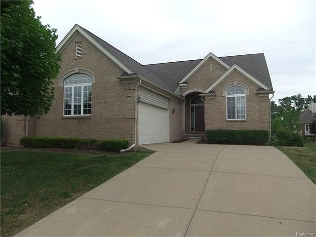1st image of 16806 Carriage Way