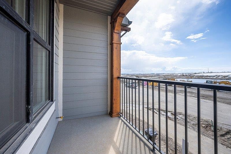 Calgary Townhouse for rent - 3 Bedrooms — photo 17