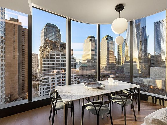 4th image of 125 Greenwich St #34D