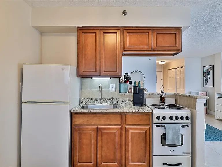 800 N Atlantic Ave #606 — Photo 10