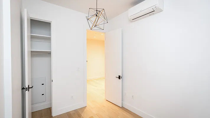 Rented by Nooklyn NYC LLC | media 9