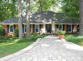 3923 Oldfield Rd, Charlotte, NC 28226