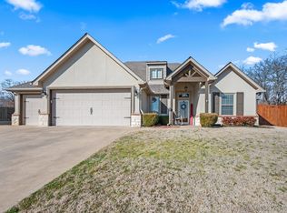 670 Kingston Pl, Tahlequah, OK 74464