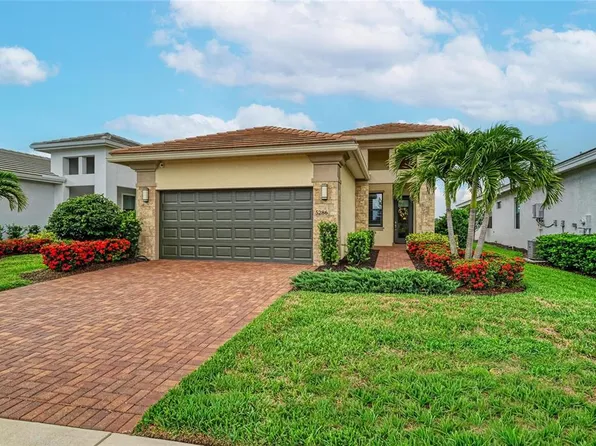 5286 Barnett Cir, Lakewood Ranch, FL 34211