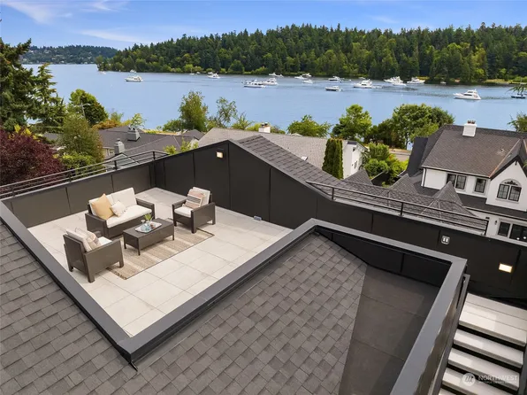 5220 57th Avenue S, Seattle, WA 98118