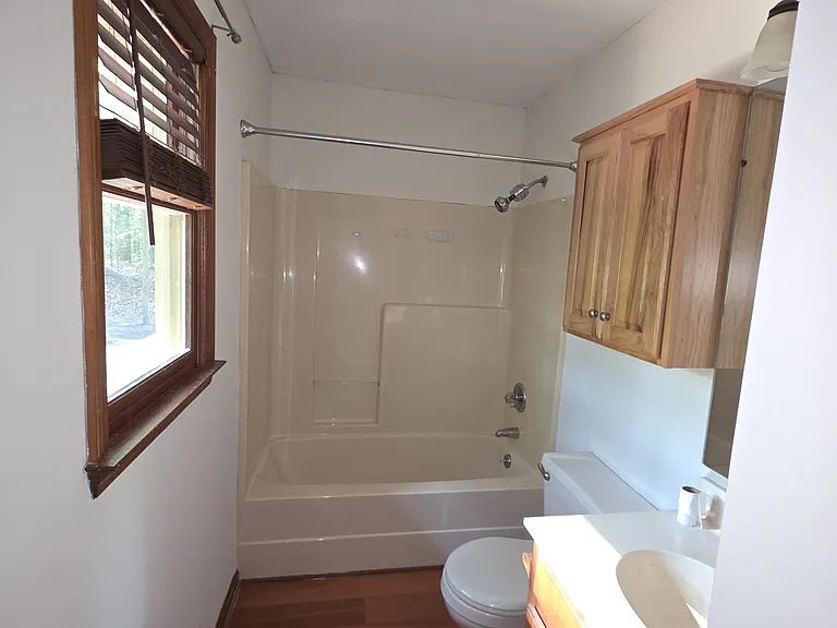 119 Pioneer Dr — Photo 11