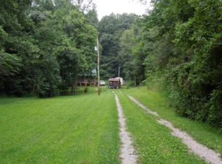 202 Dorothy Pealer Ln, Celina, TN 38551