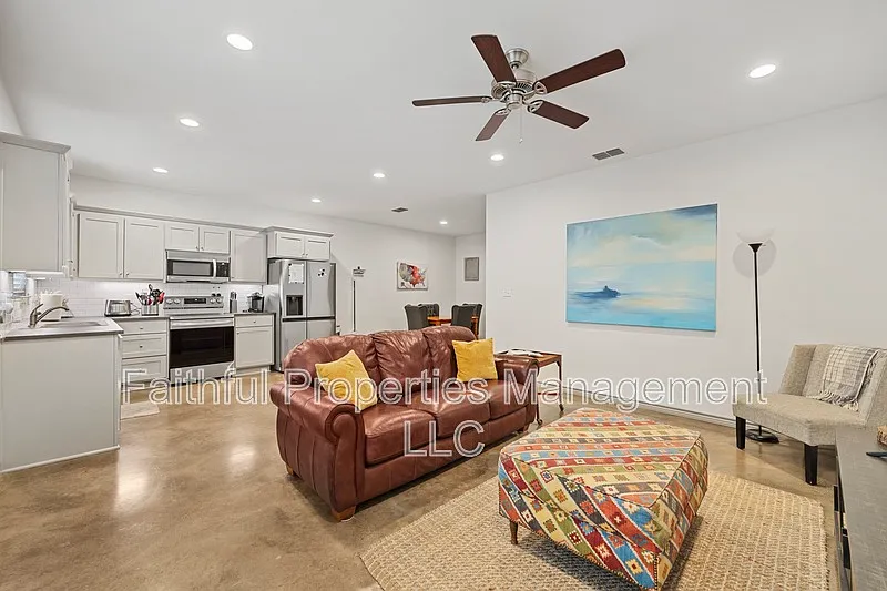 14235 County Road 452 — Photo 2