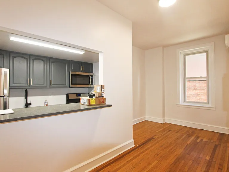 326 W Chelten Ave — Photo 9
