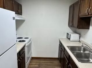 1510 E Gateway Cir S APT 305, Fargo, ND 58102