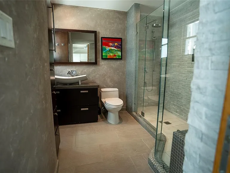 1124 Ashford #5B — Photo 20