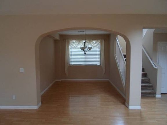3rd image of 4934 Bella Strada Ct