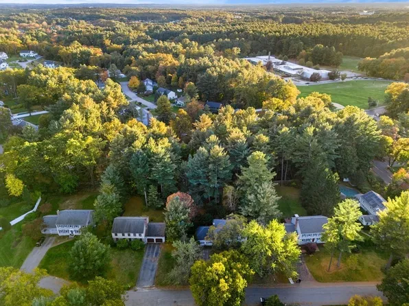 5 Bayberry Ln, Andover, MA 01810