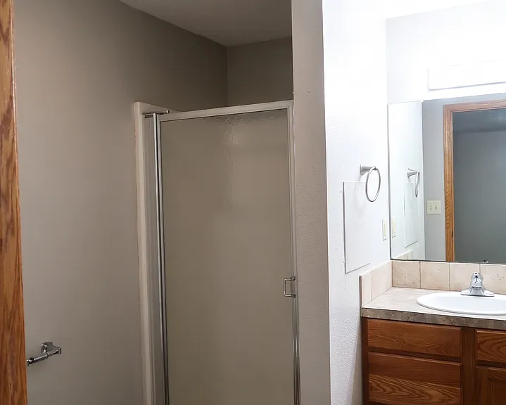 123 N Florence St — Photo 15