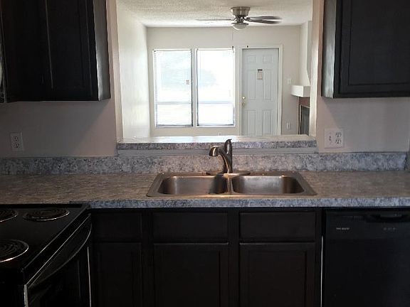 2nd image of 2238 Stonington Ave #2238