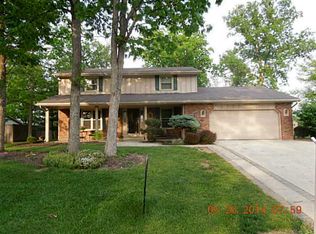 1076 Anthony Wayne Blvd, Defiance, OH 43512