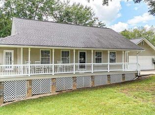 583 Avondale Dr, Rocky Face, GA 30740